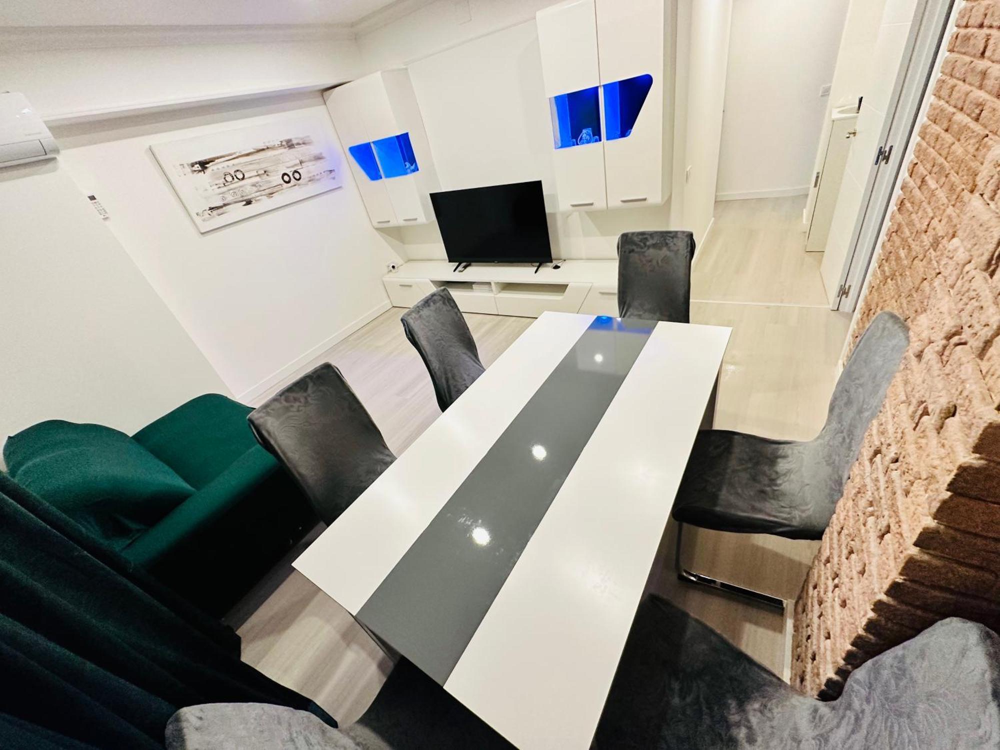 Piso Lorena Playa 1min Walk Apartment